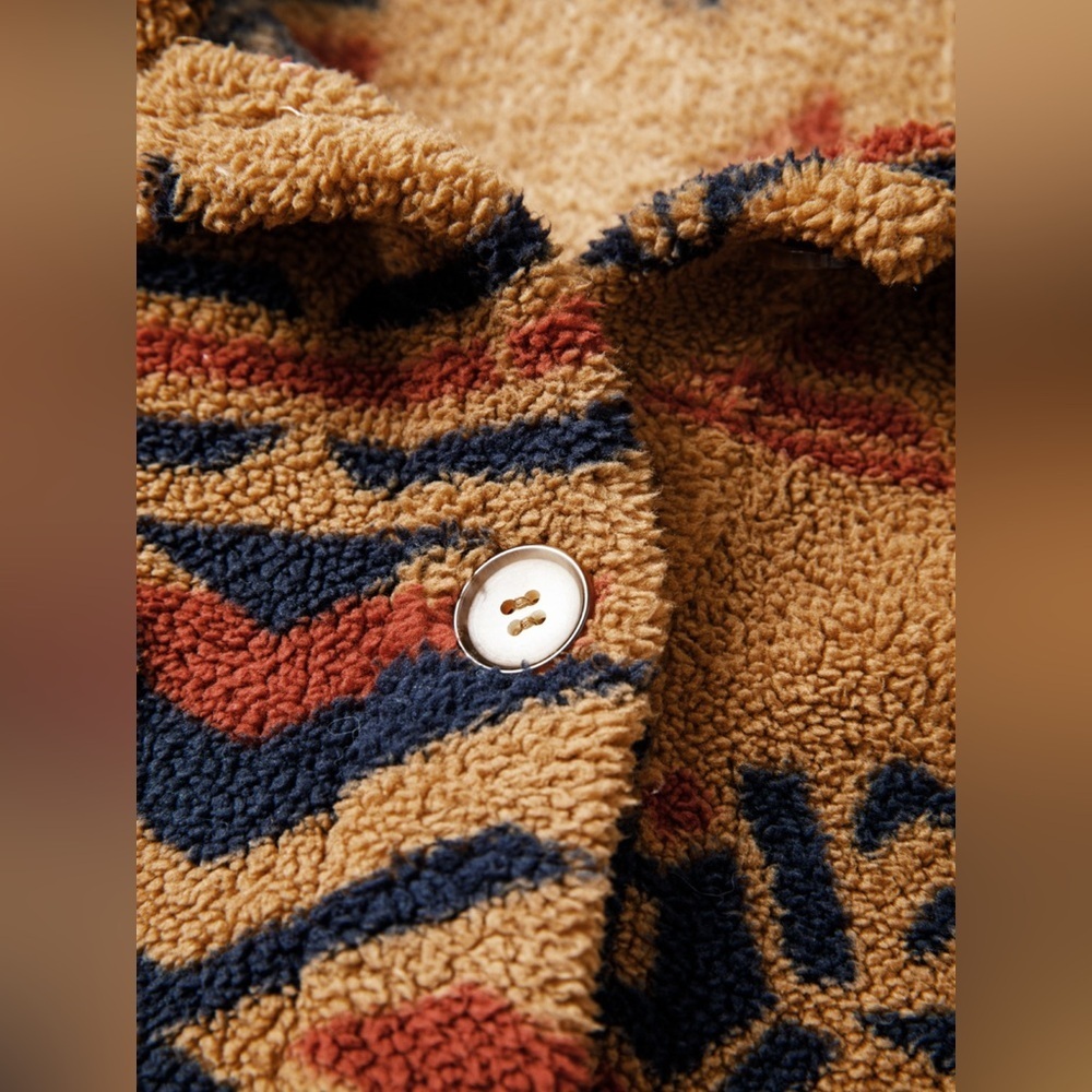 Western Aztec Pattern Fleece Button-Up Shacket - Picture 6 of 6